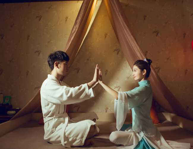 青岛市北水疗与创造力：当大脑在漂浮中重启